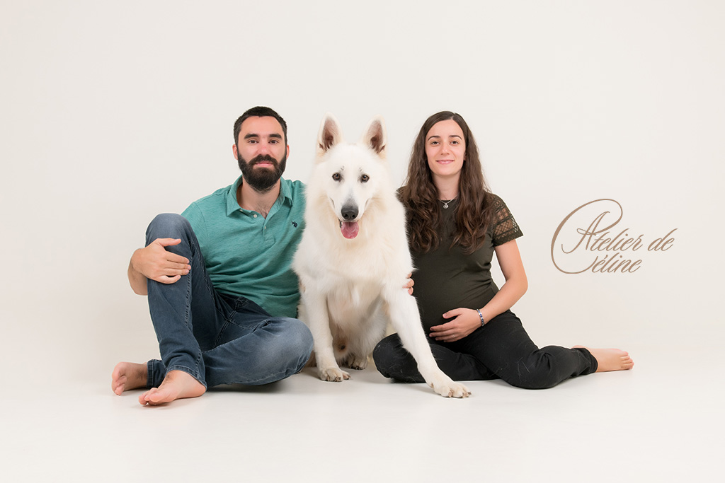Anaïs et Guillaume pour la séance grossesse à l'Atelier de Céline, photographe professionnel à Montélimar